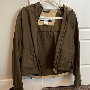Columbia army green windbreaker with hood